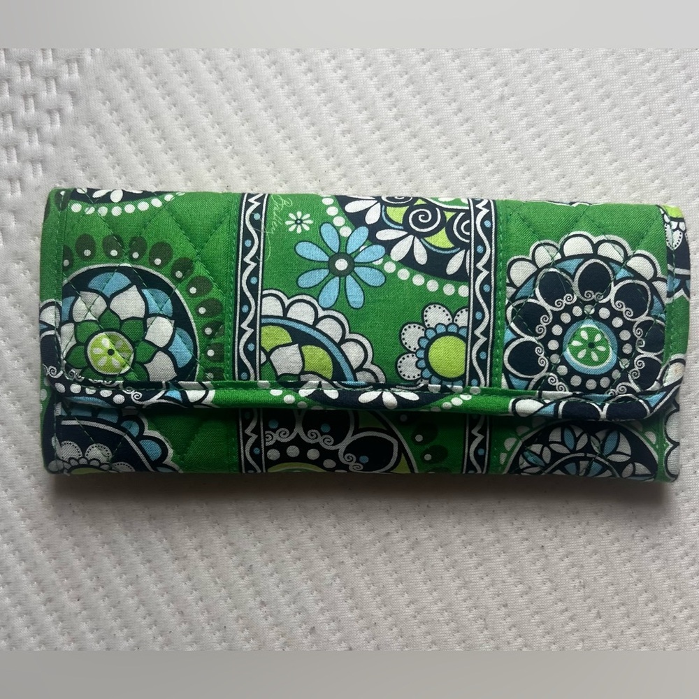 Vera Bradley Clutch *NEW